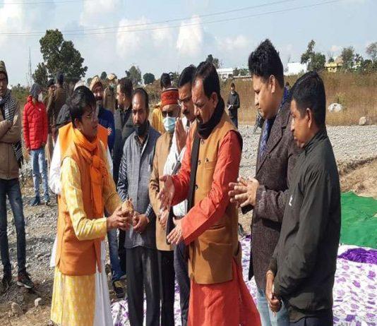 कैबिनेट मंत्री हरक सिंह रावत ने किया कलालघाटी में मेडिकल कालेज का भूमि पूजन