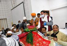 प्रधानमंत्री नरेन्द्र मोदी व सीएम धामी की सलामती के लिए पिरान कलियर दरगाह पर चढ़ाई चादर