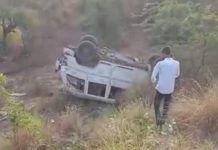 देर रात बारातियों से भरी बोलेरो गहरी खाई में गिरी, 11 की मौत