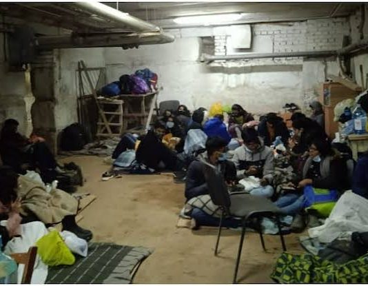 यूक्रेन में फंसे भारतीयों को निकलने के लिए भारत सरकार ने किए प्रयास तेज।रोमानिया और पोलैंड के रास्ते यूक्रेन से भारतीयों को निकाल रही सरकार कांग्रेस नेता हरीश रावत ने सोशल मीडिया के जरिये दिया एक संदेश