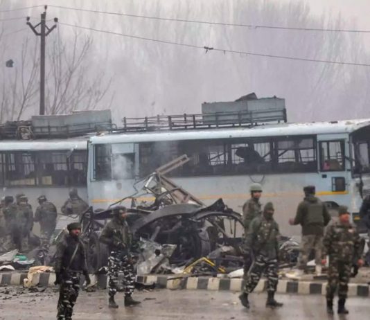पुलवामा आतंकी हमले को आज हुए तीन साल पूरे, देश ने नम आँखों से किया शहीदों को याद