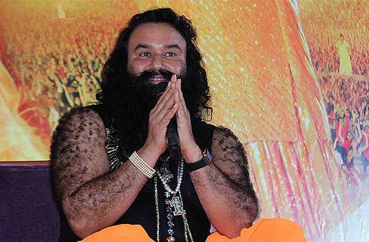 दुष्कर्म व हत्या जैसे संगीन मामले में दोषी गुरमीत राम रहीम को दी Z + सुरक्षा । फरलो पर जेल से बहार आया डेरा प्रमुख।