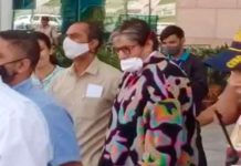 जोलीग्रांट ऐरपोर्ट पहुंचे अभिनेता अमिताभ बच्चन