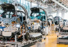 रूस ने कारों, ऑटो पार्ट्स के निर्यात पर लगाया प्रतिबंध, गहरा सकता है सेमीकंडक्टर चिप संकट