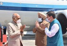 राज्यपाल व सीएम धामी ने राष्ट्रपति के आगमन पर एयरपोर्ट पहुंच कर किया स्वागत