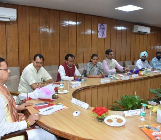 पहली कैबिनेट बैठक में सीएम धामी एक्शन मोड में, यूनिफार्म सिविल कोड लागू करने का लिया फैसला