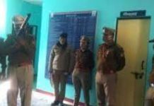 पौड़ी में मतगणना से पहले सुरक्षा व्यवस्थाओं की सभी तैयारियां पूरी।जवानों को लॉ एंड आर्डर मेंटेन करने के कड़े निर्देश