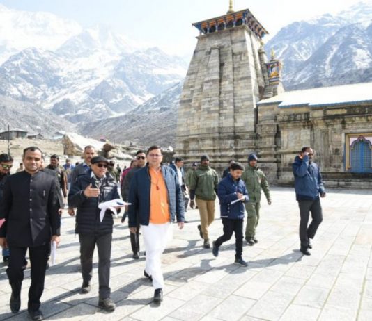 मुख्यमंत्री धामी पहुंचे केदारनाथ धाम, निर्माण कार्यों का किया निरीक्षण, गुणवत्ता के साथ तेजी लाने के दिए निर्देश