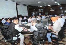 राज्य के कृषि एवं किसान कल्याण मंत्री, गणेश जोशी ने योजनाओं को लेकर मांगे किसानों से सुझाव