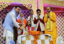 सीएम धामी हुए भागवत कथा में शामिल,बोले.. ऐसे स्थानों पर आने का अवसर ईश्वर कृपा से ही संभव