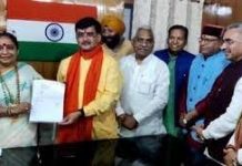 मुख्यमंत्री धामी चंपावत सीट से लड़ेंगे उपचुनाव, कैलाश चन्द्र गहतोड़ी ने सौंपा इस्तीफा