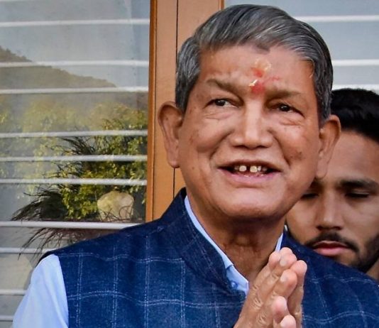 राज्य में बढ़ती बिजली कटौती के विरोध में हरदा का गैर राजनैतिक प्रयास