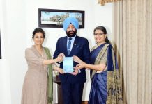 पक्षियों के सुंदर संसार से परिचय कराती है “बर्ड ऑफ उत्तराखंड” किताब: राज्यपाल