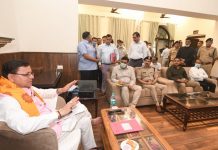 मुख्यमंत्री ने जनपद हरिद्वार के विकास कार्यों की समीक्षा के दौरान अधिकारियों को दिये अहम निर्देश
