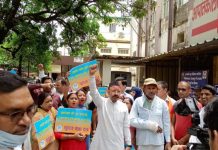 सुराज सेवा दल ने दून अस्पताल में अव्यवस्थाओं को लेकर दिया धरना, अस्पताल प्रशाशन पर लगाए गंभीर आरोप