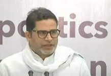 नीतीश कुमार और लालू प्रसाद पर प्रशांत किशोर ने साधा निशाना