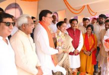 रुड़की के नेहरु स्टेडियम में हुआ सीएम धामी व नव निर्वाचित राज्यसभा संसद डॉ. कल्पना सैनी का भव्य स्वागत