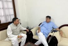 मुख्यमंत्री धामी ने की सड़क परिवहन व राजमार्ग मंत्री से भेंट, राज्य की विकास योजनाओं पर हुई चर्चा