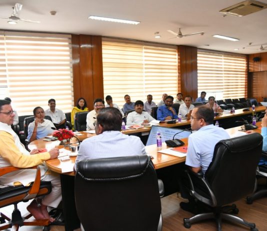 सीएम धामी ने दिए निर्देश, जनता से जुड़ी प्रक्रियाओं को किया जाय अधिक से अधिक सरल
