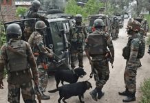 सुरक्षाबलों व आतंकियों के बीच मुठभेड़ में एक आतंकी हुआ ढेर, तीन जवान घायल