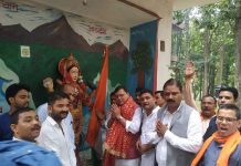 मुख्यमंत्री धामी ने कालीचौड़ मंदिर पहुंच की पूजा अर्चना, स्थानीय लोगों से वार्ता कर जानी समस्याएं