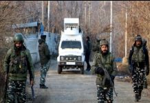 सुरक्षाबलों व आतंकियों के बीच चल रही मुठभेड़ में दो आतंकियों का हुआ खात्मा