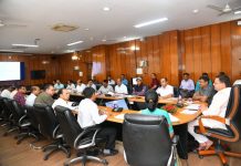 सीएम धामी ने अधिकारियों को दिए निर्देश, किसानों के हित में की जाए योजना तैयार