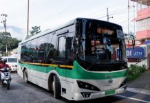 जौलीग्रांट एयरपोर्ट के अंदर तक पहुंचेगी बस सेवा, सीएम धामी ने पांच इलेक्ट्रिक बसों को दिखाई हरी झंडी