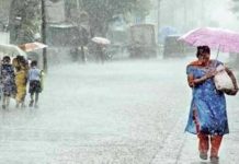 झमाझम बारिश का सिलसिला जारी, सड़के बंद होने से लोगों को परेशानियों का करना पड़ा सामना