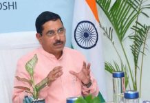 क्या कांग्रेस अध्यक्ष कोई महामानव हैं: प्रहलाद जोशी