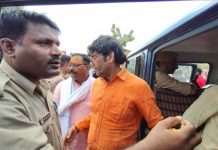 विश्व हिंदू सेना के अध्यक्ष अरुण पाठक को पुलिस ने किया गिरफ्तार