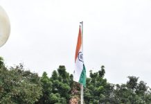 तन-मन से देश को आगे बढ़ाने का संकल्प लेकर मुख्य सचिव ने सचिवालय में किया ध्वजारोहण