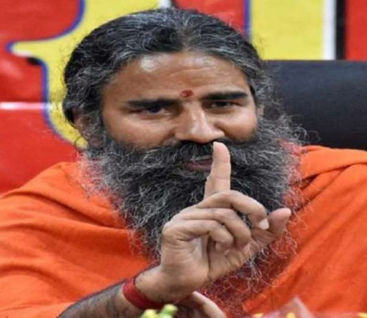 एलोपैथी पर फिर भड़के बाबा रामदेव, बोले झूठ की पैथी एलोपैथी