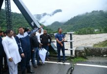 मुख्यमंत्री ने थानों मार्ग पर क्षतिग्रस्त पुल का किया निरीक्षण