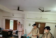 व्यक्ति ने की अपने परिवार के सदस्यों की हत्या, पुलिस ने किया गिरफ्तार