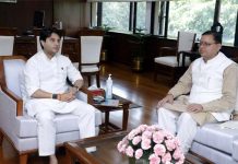 सीएम धामी ने केंद्रीय नागरिक उड्डयन मंत्री से की मुलाकात