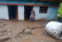 रुद्रप्रयाग में भारी बारिश ने मचाई तबाही, सड़कों व घरों में घुसा मलबा