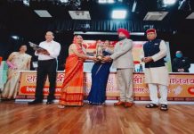 तीलू रौतेली एवं आंगनबाड़ी कार्यकर्ता पुरस्कार से प्रदेश की महिलाओं को किया गया सम्मानित