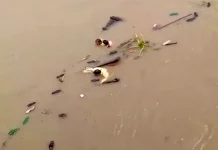 ब्रह्मपुत्र नदी में डूबी नाव, सरकारी अधिकारी समेत 10 लोग लापता