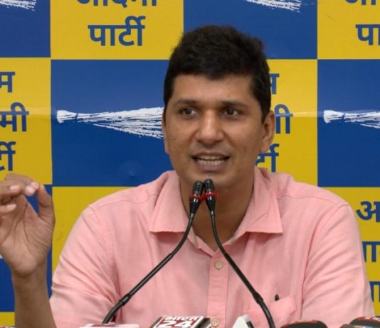 सौरभ भारद्वाज ने अहमदाबाद में आप पार्टी कार्यालय पर हुई छापेमारी के सबूत होने का किया दावा