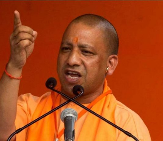 जौनपुर दौरे पर योगी आदित्यनाथ, विपक्ष पर साधा निशाना