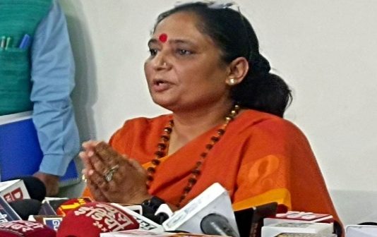 विधानसभा अध्यक्ष ने राज्यपाल से की मुलाकात, जांच रिपोर्ट में सामने आए तथ्य किए उजागर