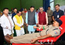 पीएम मोदी के जन्मदिन के अवसर पर पुलिस लाईन में लगा रक्तदान शिविर, सीएम धामी ने की शिरकत