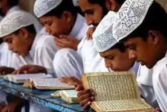 मदरसों को राज्य सरकार का अल्टीमेटम, एक महीने में कराना होगा मदरसों का पंजीकरण