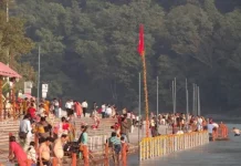 छठ पर्व की हुई शुरुआत, घाटों पर उमड़ा आस्था का सैलाब