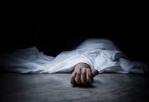 पांच घंटे तक एंबुलेंस में पड़ा रहा युवक का शव, घरवालों ने लेने से किया मना