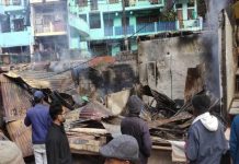 गांधी चौक पर लगी भीषण आग, 14 दुकानें जलकर हुई राख