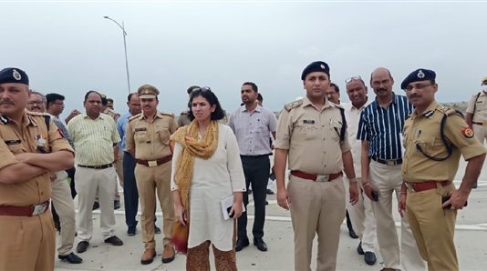 एडीजी ने अग्रिम चौकियों की सुरक्षा स्थिति का लिया जायजा