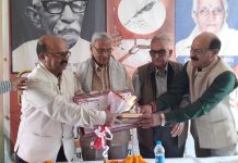 विश्वम्भर दत्त चन्दोला अध्ययन एवंम शोध संस्थान ने किया पत्रकारों को सम्मानित
