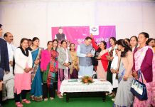 मुख्य सेवक आपके द्वार कार्यक्रम के अंतर्गत सीएम धामी पहुंचे पिथौरागढ़